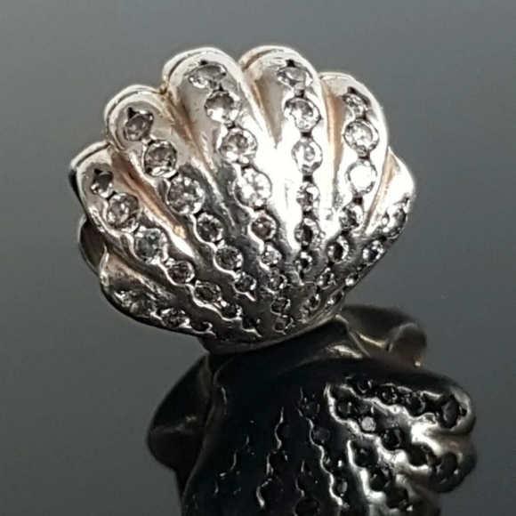 Pandora Ariel's Crystal seashell charm. - Picture 7 of 8